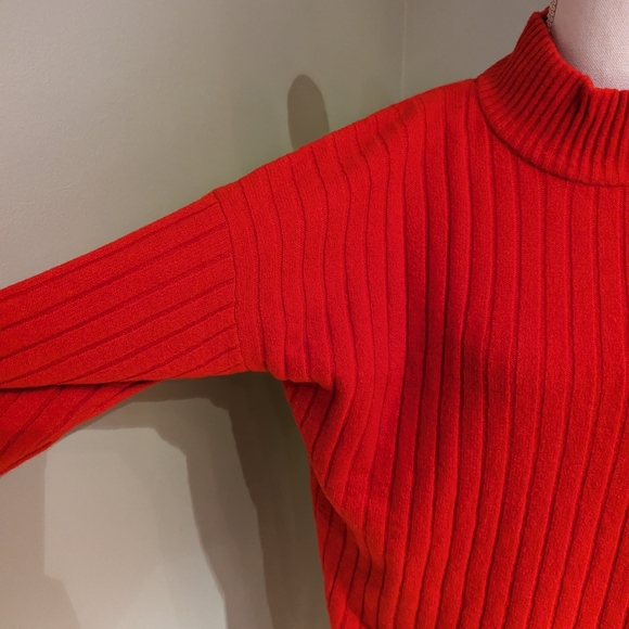 Eddie Bauer Women's Large Mock Neck Ribbed Knit Relaxed Fit Red Sweater 148 - Picture 4 of 10